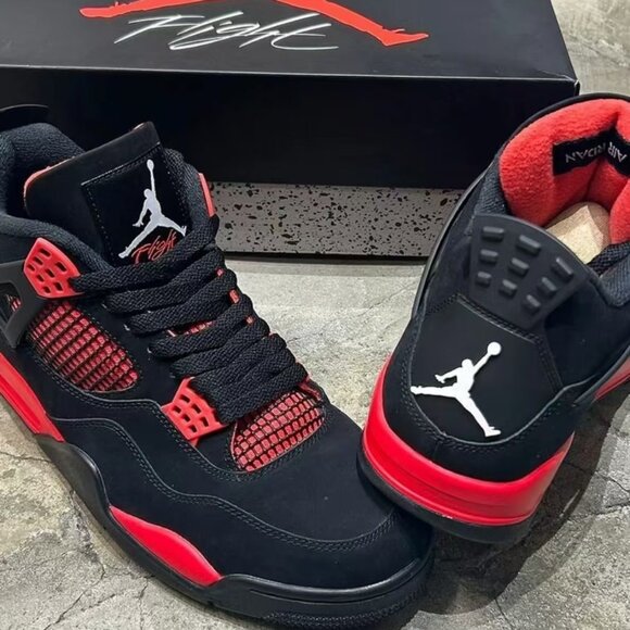 New DS Men's Air Jordan 4 Retro "Red Thunder" Sneakers - Bold Black & Red Jordan - Picture 1 of 5